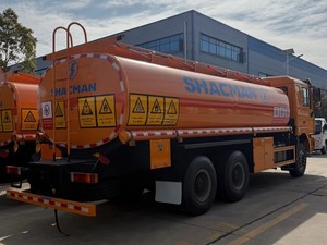 Camion-citerne diesel neuf et personnalisé de 10m³ à 25m³ en acier au carbone pour le transport de diesel, d'essence et de kérosène - Product Image 4