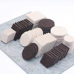 Jeu de coussinets en feutre autocollants pour meubles pour la protection des surfaces dures et des pieds de meubles - Product Image 1