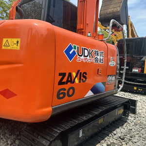 Mini-excavatrice sur chenilles Hitachi ZX60 6TON d'occasion avec boîte de vitesses moteur PLC pour les travaux d'ingénierie et de construction en vente - Product Image 1