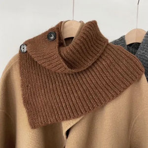 Bufanda corta de punto de fibra de poliéster suave estilo coreano de color sólido para mujer, invierno 2026, bufanda con cuello personalizado y botones - Product Image 3