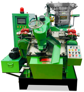 Machine de fabrication de vis autotaraudeuses automatiques de haute qualité, haute productivité, facile à utiliser, directement de l'usine - Product Image 1
