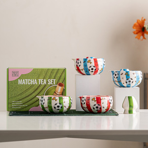 Juego de Matcha con Diseño de Balón de Fútbol a Rayas, Tazón de Matcha, Kit de Ceremonia <span class=keywords><strong>del</strong></span> Té Japonés Personalizado, Regalo Único para Amantes <span class=keywords><strong>del</strong></span> Deporte - Product Image 1