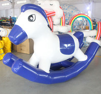 Cheval flottant à eau gonflable étanche à l'air Cheval de balançoire à eau gonflable pour enfants