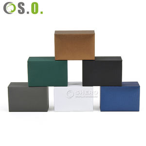 Boîte d'emballage de bijoux de luxe en cuir PU vert pour pendentif et bague de mariage, avec logo personnalisé par marquage à chaud - Product Image 1