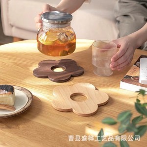 Posavasos de madera con forma de flor, tapete de aislamiento térmico de madera maciza para el hogar, cocina, mesa de comedor, estilo minimalista japonés - Product Image 1