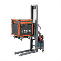 Chariot élévateur électrique portable 300 kg 1,2 m 1,6 m avec télécommande sans fil et batterie au lithium pour opérations en allées étroites