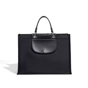 กระเป๋าสะพายไหล่ผู้หญิง ดีไซน์ใหม่ ทำจากไนลอน งานแฮนด์เมด คุณภาพสูง เหมาะสำหรับการเดินทาง ดีไซน์อเนกประสงค์ ดูดีมีระดับ ขายส่ง - Product Image 5