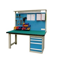 Table de travail en fer avec panneau perforé, armoire en acier inoxydable personnalisée OEM