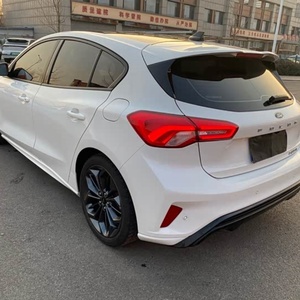 <span class=keywords><strong>Ford</strong></span> <span class=keywords><strong>Focus</strong></span> d'occasion 2022, berline, EcoBoost 180, 6AT, <span class=keywords><strong>ST</strong></span>-<span class=keywords><strong>Line</strong></span>, voiture de sport, conduite à gauche, sans accident - Product Image 4
