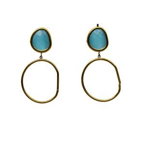 Boucles d'oreilles pendantes tendance en acier inoxydable 316L plaqué or PVD, design cercle en pierre bleue durable et résistante - Product Image 1