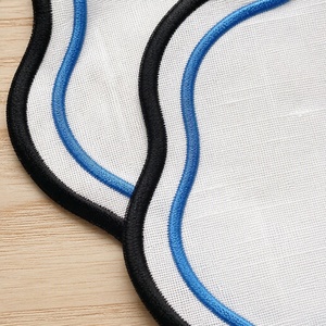 Sets de table en coton de forme irrégulière, couleur unie, décoration de table, usage domestique, lavable en machine, style simple - Product Image 3