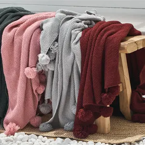 沙发用欧洲针织扔毯51*63英寸保暖机洗家居装饰毛毯毛绒球针织