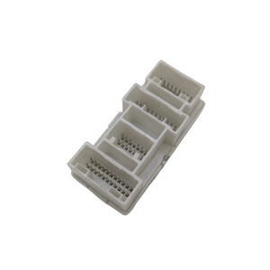 Adaptador de Conector BHR1-67-SC1A para Mazda 3 CX-4 CX-5, Conector Automotriz de Plástico Blanco - Product Image 1