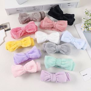 Bandeau en flanelle douce avec nœud pour femme, élastique, absorbant, en polaire corail, pour le lavage du visage, le maquillage et le spa, accessoires capillaires mignons - Product Image 1