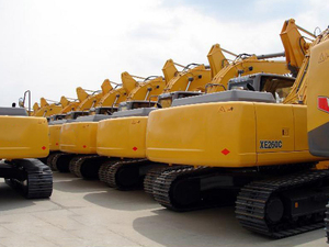 Excavadora Hidráulica Grande sobre Orugas XE260CLL con Peso Operativo de 26 Toneladas y Cucharón de 0.4 Metros Cúbicos para Trabajos Pesados - Product Image 1