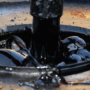 น้ำมันดินเกรดซึมผ่าน60/70สำหรับถนนยางมะตอยสารยึดเกาะทนทานสำหรับการปูทางหลวงและการจัดหาโครงสร้างพื้นฐาน - Product Image 2