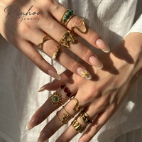 RINHOO Set Cincin Jari Baja Tahan Karat Berlapis Emas Gaya Vintage Prancis Geometris Hati Perhiasan Fashion yang Dapat Ditumpuk untuk Wanita Hadiah