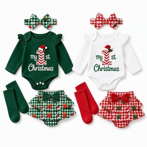 Vestito Natalizio per Neonata 0-18 <span class=keywords><strong>Mesi</strong></span>, Set <span class=keywords><strong>4</strong></span> Pezzi: Body a Maniche Lunghe, Pantaloncini con Volant, Fascia con Fiocco, Calzini - Regalo per le Feste - Product Image 2