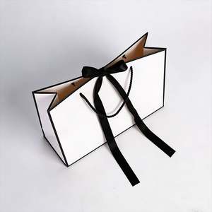 Sacs en papier de luxe personnalisables |   Emballage de vêtements et de cadeaux pour les entreprises de vente au détail avec logo personnalisé - Product Image 3