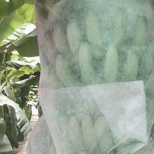 Tissu non tissé respirant en polypropylène (PP) pour l'agriculture, isolation du sol - Product Image 2