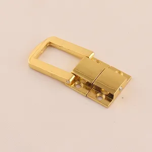 थोक उच्च गुणवत्ता के लिए सोने के रंग धातु गहने बॉक्स ताला लकड़ी उपहार बॉक्स