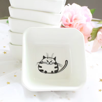 Lot de petits plats carrés en céramique blanche style japonais, motif chat mignon, pour sauce soja, vinaigre et assaisonnements de cuisine