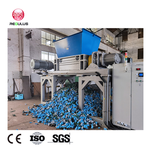 Boîtiers en plastique de <span class=keywords><strong>réfrigérateur</strong></span> REGULUS certifiés CE, tambours bleus de PE de pp déchiquetant la machine de défibreur de double axe - Product Image 2