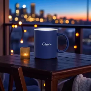 Taza de Cerámica Personalizada Azul Marino con Nombre y Diseño Moderno de 12 oz para Café y Smoothies para el Día del Padre y el Oktoberfest - Product Image 2