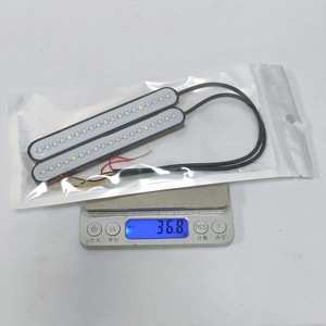 แถบไฟ LED 12V สำหรับรถจักรยานยนต์และยานยนต์ไฟฟ้าพร้อมไฟวิ่งกลางวันและไฟเบรก - Product Image 1