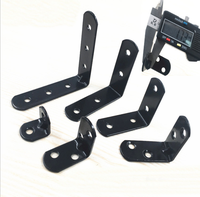 Accessoires de mobilier : Connecteur triangulaire en acier inoxydable zingué et thermolaqué pour canapé sectionnel (kit KD)