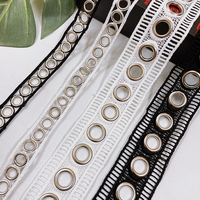 Vente chaude Nouveau Design Noir et Blanc Métal Oeillet Dentelle Ruban Ruban pour Accessoires De Vêtement