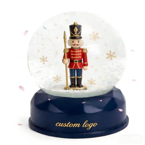 Artisanat en résine, <span class=keywords><strong>casse</strong></span>-<span class=keywords><strong>noisette</strong></span> roi de Noël, globe à neige personnalisé, <span class=keywords><strong>casse</strong></span>-<span class=keywords><strong>noisette</strong></span> <span class=keywords><strong>musical</strong></span>, globe à neige de Noël, décoration de Noël, boule de neige - Product Image 1