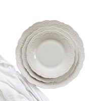 Service Tasse et Assiette en Céramique Vintage de Style Baroque Élégant Européen, Motif Dentelle en Relief, Assiettes Blanches pour Dîner et Mariage