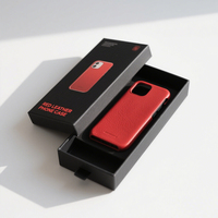 Boîte de téléphone en papier noir de luxe avec logo personnalisé et estampage à chaud doré pour l'emballage de vente au détail de smartphones universels
