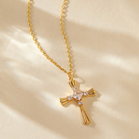 Bijoux religieux plaqués or 18 carats-Conception unique de crucifix chrétien avec pendentif croix CZ Collier en laiton et zircon pour cadeau