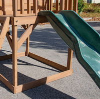 Structure de jeu extérieure Tosen TOP25014 en cèdre chinois avec trampoline, petit toboggan et aire de jeux éducative pour enfants de 3 à 12 ans
