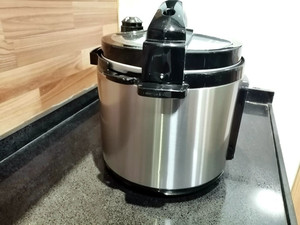 <span class=keywords><strong>Tout</strong></span>-<span class=keywords><strong>en</strong></span>-<span class=keywords><strong>un</strong></span> Fabricants au meilleur prix 1000 Watts 6 Litres <span class=keywords><strong>en</strong></span> alliage d'aluminium Revêtement antiadhésif Pot intérieur Autocuiseur électrique - Product Image 5