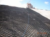 Système de confinement cellulaire en géocell HDPE de 1,0 mm, 1,2 mm, 1,5 mm, 1,6 mm d'épaisseur pour la construction de routes et de grilles de gravier pour allées 150 mm