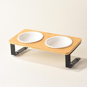 ชามเซรามิกยกสูงสำหรับแมวและสุนัขขนาดเล็ก เป็นมิตรกับสิ่งแวดล้อม พร้อมขาตั้งไม้จริง ชุดภาชนะใส่อาหารสำหรับแมวและ<span class=keywords><strong>ลูก</strong></span>สุนัข - Product Image 6