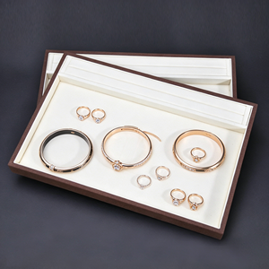 Bandeja de Terciopelo para Joyería, con Logotipo Personalizado, Suministro Directo de Fábrica, Bandeja de Lujo para Exhibición de Joyas - Product Image 4