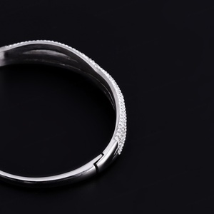 Proveedor OEM de Joyería, Pulseras para Mujer, Circonita Cúbica 3A+, Dijes con Incrustaciones de Circonita, Pulseras de Acero Inoxidable para Mujer - Product Image 3