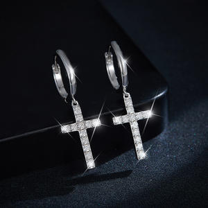 Pendientes de Plata de Ley con Moissanita Redonda para Mujer, Joyería Blanca Elegante con Engaste de Garra y Forma de Bola - Product Image 3