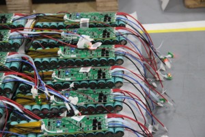 Cắm Và Chơi 60W 80W 120W Năng Lượng Mặt Trời Hệ Thống Điện Toàn Bộ Thông Minh Năng Lượng Mặt Trời <span class=keywords><strong>Power</strong></span> Kit Pin Năng Lượng Mặt Trời 12V Tất Cả Trong Một Cực Gắn - Product Image 3