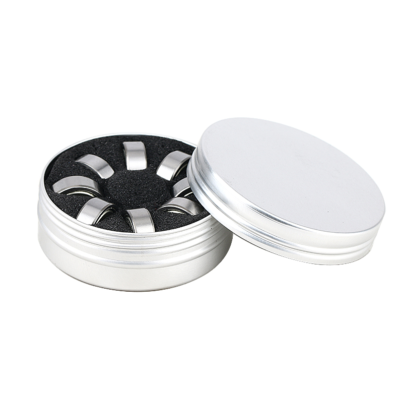 8pcs/set metal package 8*22*7mm 608ZZ 608-2RS skate bearing