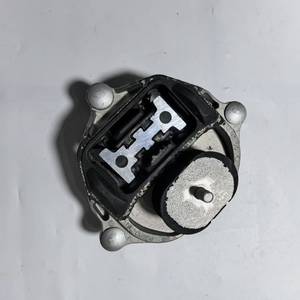 ขายึดชุดเกียร์ Audi A4LB8Q5 รุ่น 8K0399151BD ทำจากเหล็ก สำหรับเปลี่ยนซ่อม - Product Image 1
