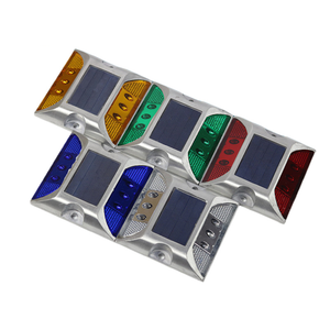 Marcador de Ojos de gato de seguridad permanente Refl con punta de aluminio reflectante de la mejor calidad Proveedor intermitente Solar Road Stud - Product Image 4