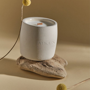 AIKUN Fabricant de bougies parfumées en cire de soja dans des pots en céramique personnalisés pour la maison, la salle de bain, le yoga, la méditation - Product Image 1