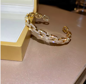 Pulsera de moda gruesa con diseño de cuerda trenzada y circonitas, brazalete abierto de oro con circonitas, joyería de boda para mujer, regalo al por mayor - Product Image 1