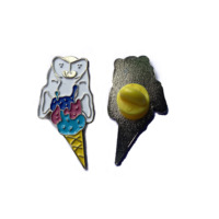 Vente en gros Épinglette en émail souple/dur avec motif de fleur Badges de machine personnalisés Épingle bon marché pour cadeau promotionnel