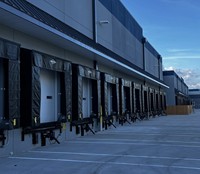 Centre de stockage de produits frais en entrepôt frigorifique, structure en acier préfabriquée, bâtiment spacieux, système de refroidissement, projet